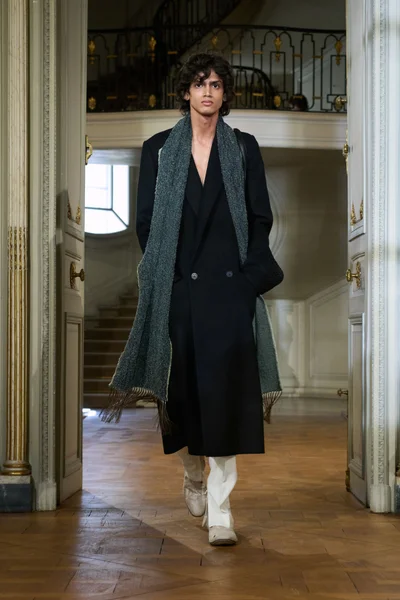 Look 26